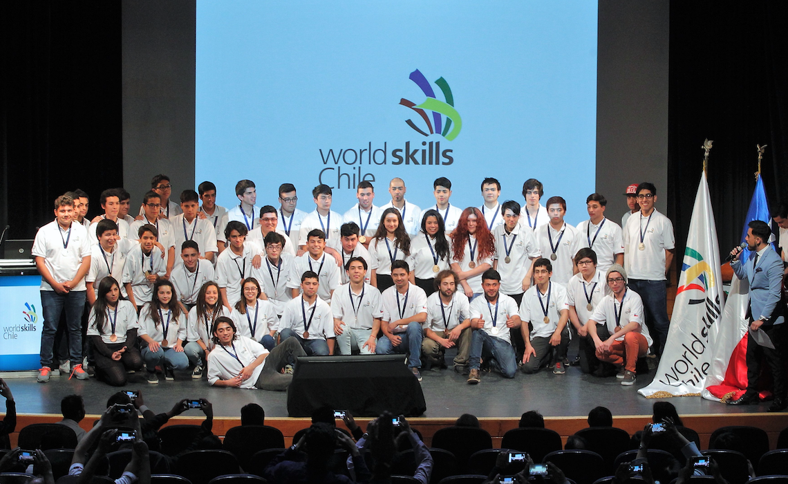 En impecable ceremonia de clausura Woldskills premió a los mejores técnicos del país