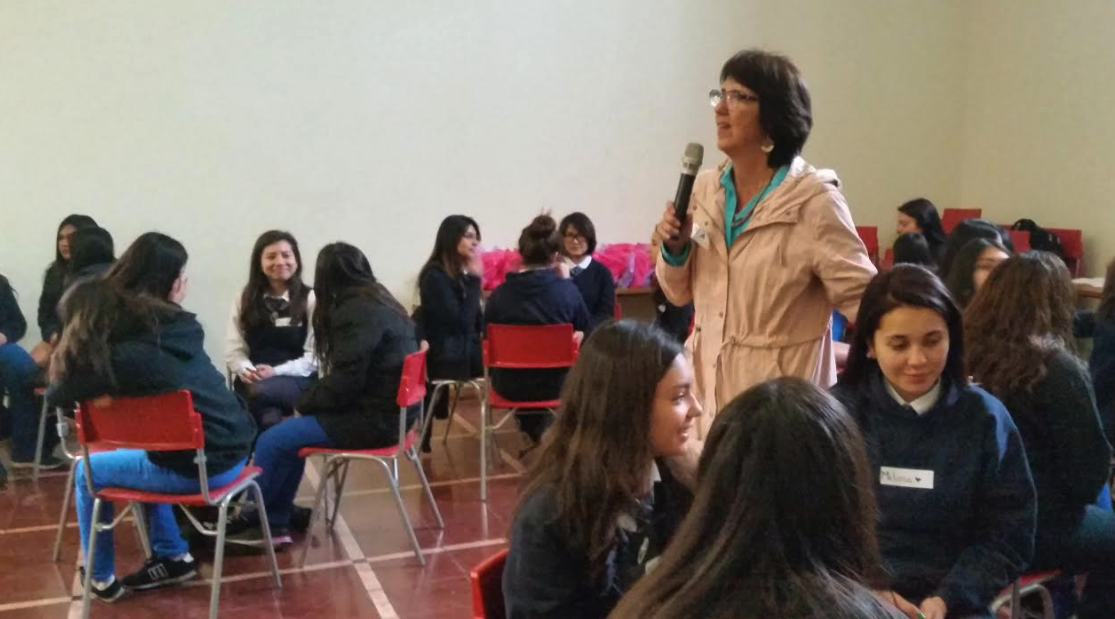 Grupo Educar capacita a estudiantes en formación del carácter y autocuidado