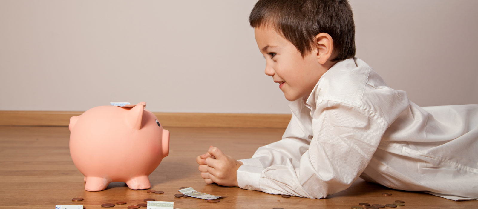 Niños de pre-básica aprenden los principios de la educación financiera