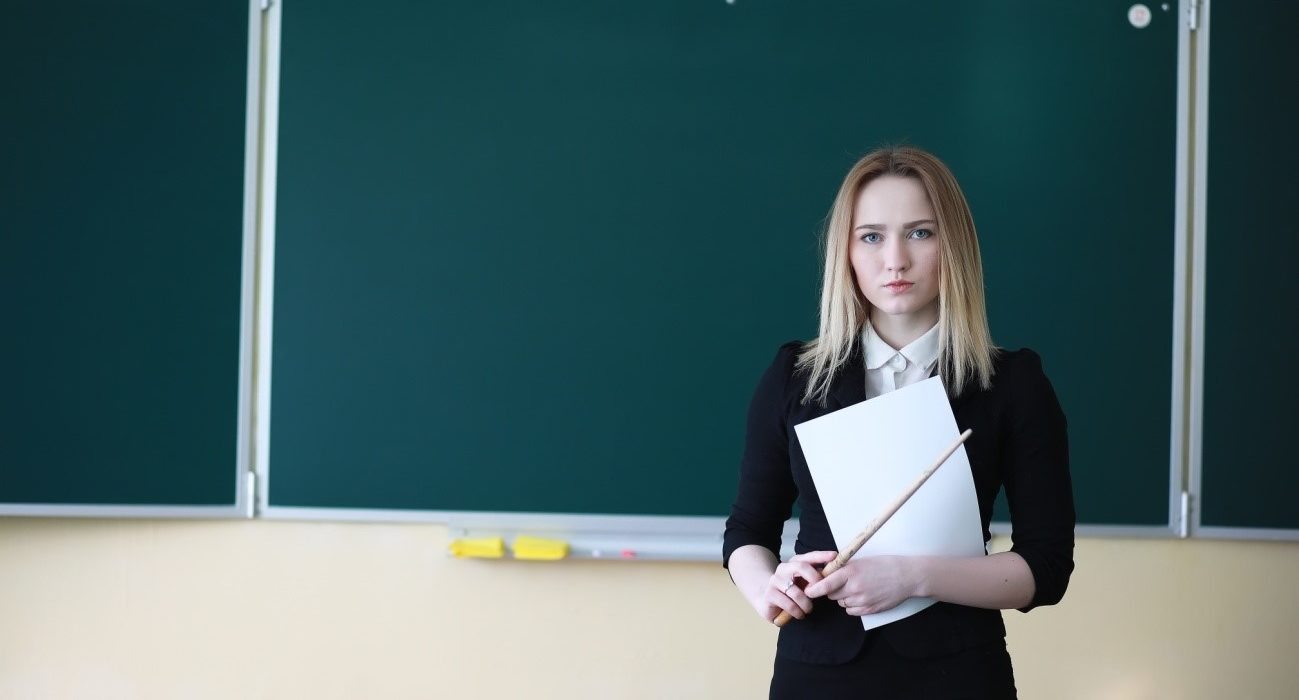 Bajo valor que los docentes tienen de su profesión se debería a los estigmas que la sociedad le ha otorgado a la carrera durante muchos años