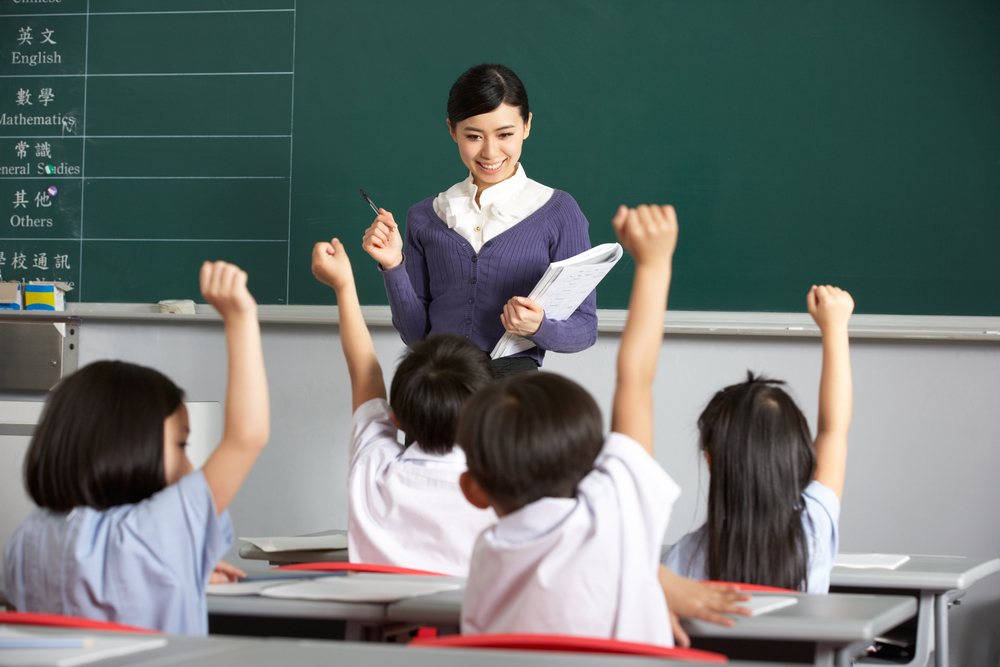 El impacto del tamaño de la clase en el rendimiento académico