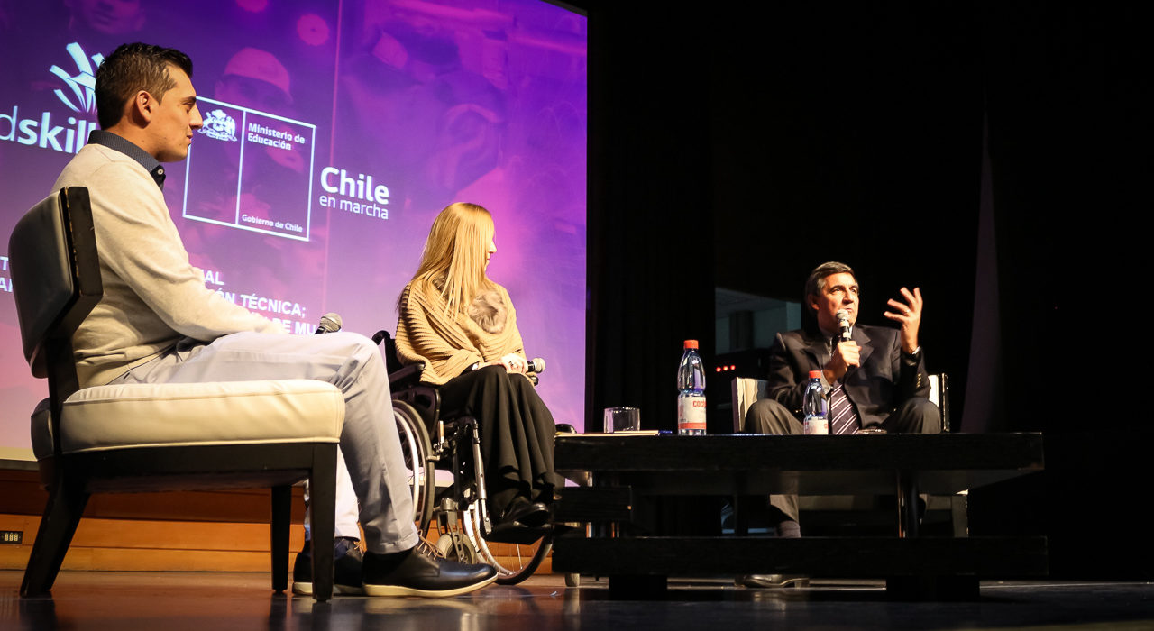 Rol de la mujer en el mundo Técnico Profesional fue el tema principal del Seminario Worldskills Chile