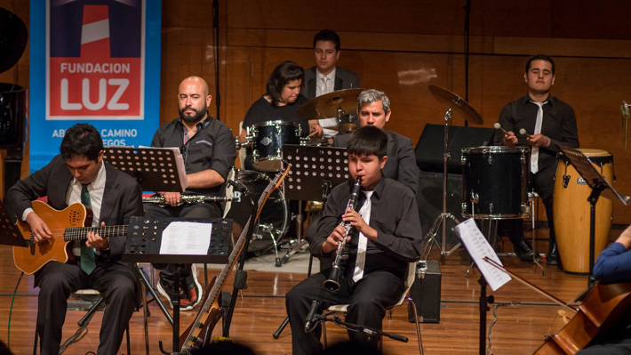 Orquesta Sonidos de Luz, integrada por niños y jóvenes con discapacidad visual, lanza su primer disco