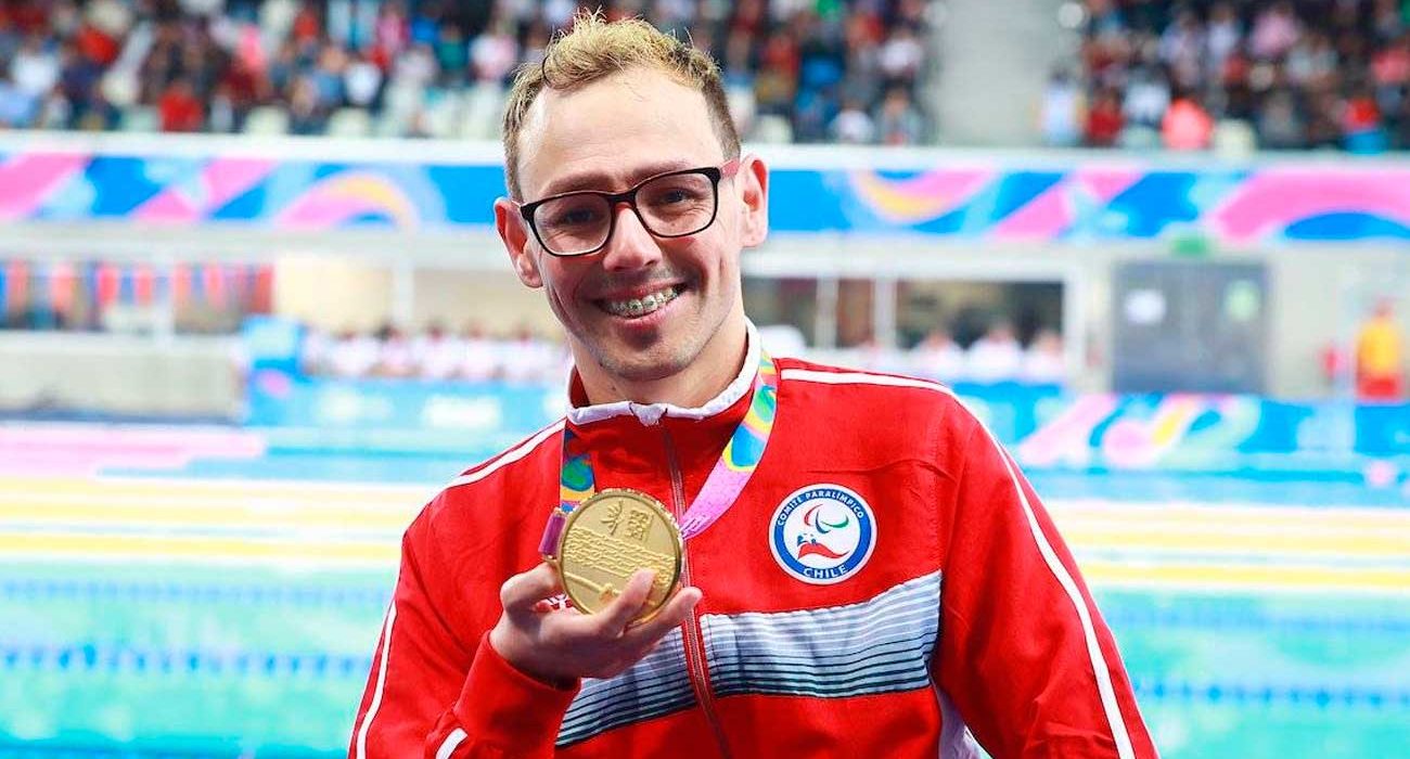 Alberto Abarza, nadador chileno: “Las personas con discapacidad vamos a necesitar ayuda, pero no que nos hagan las cosas”
