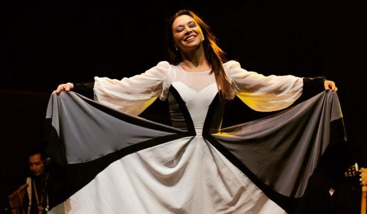 Julie Cabrera, directora académica del Ballet Folclórico de Chile. Una vida dedicada al baile y a su enseñanza