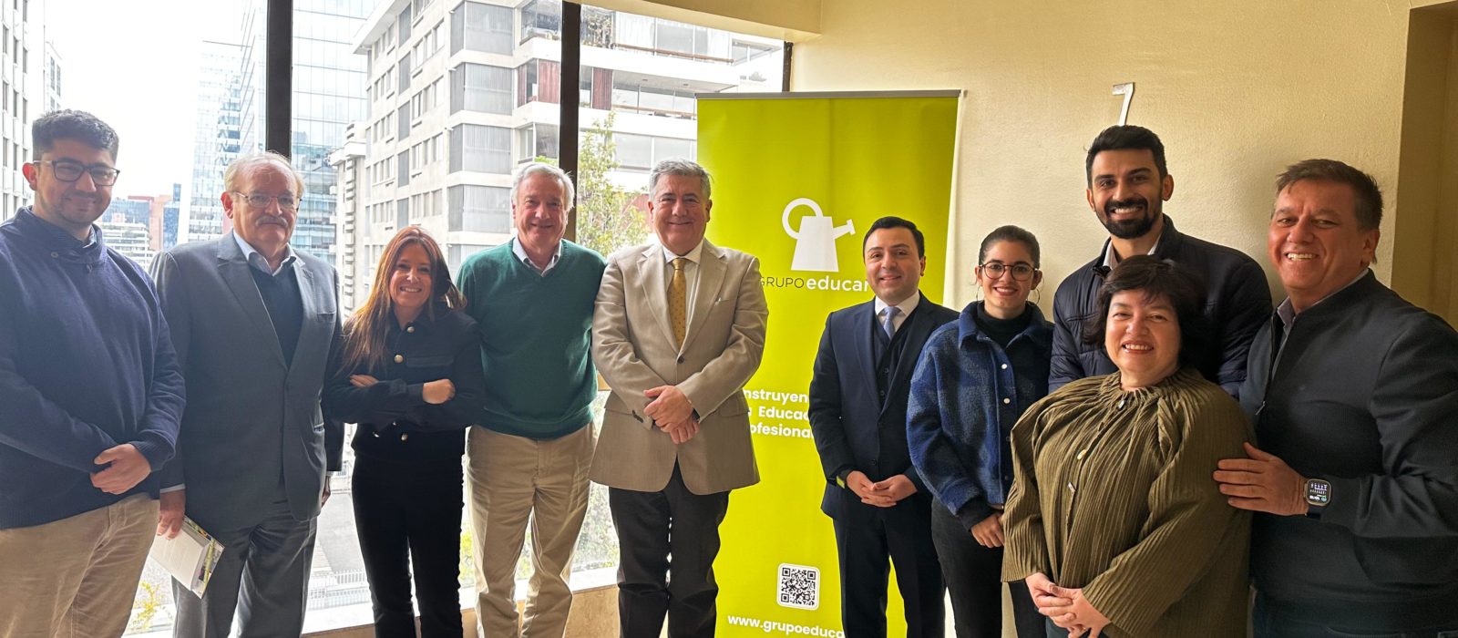 Máximas autoridades de educación TP nacional y continental se reúnen en Grupo Educar