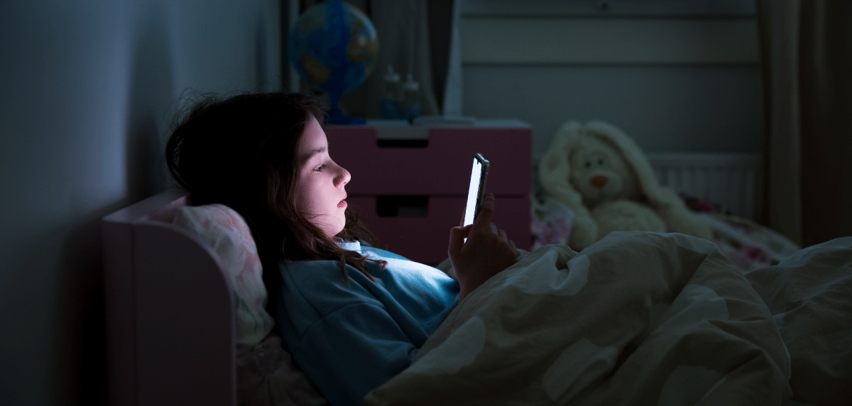El compromiso de las familias y los colegios en la convivencia digital