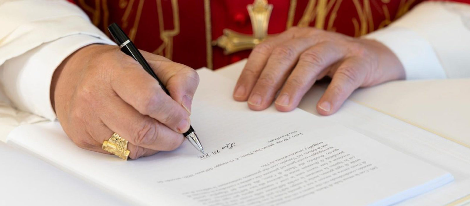 Nueva encíclica del Papa León XIV aborda el impacto de la inteligencia artificial en la dignidad humana